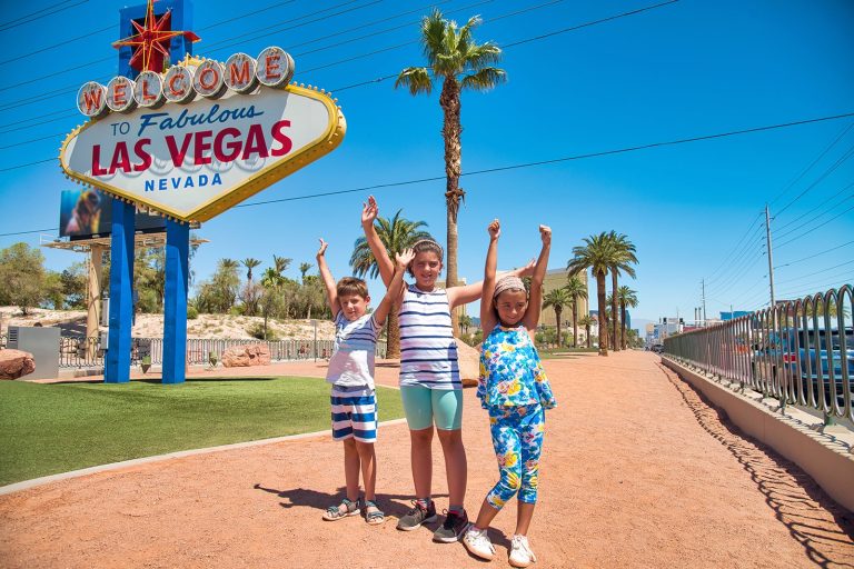 Las Vegas Family with Kids: 30 Things to Do for a Memorable Las Vegas Family Trip
